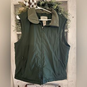Men’s L.L.Bean large Green vest